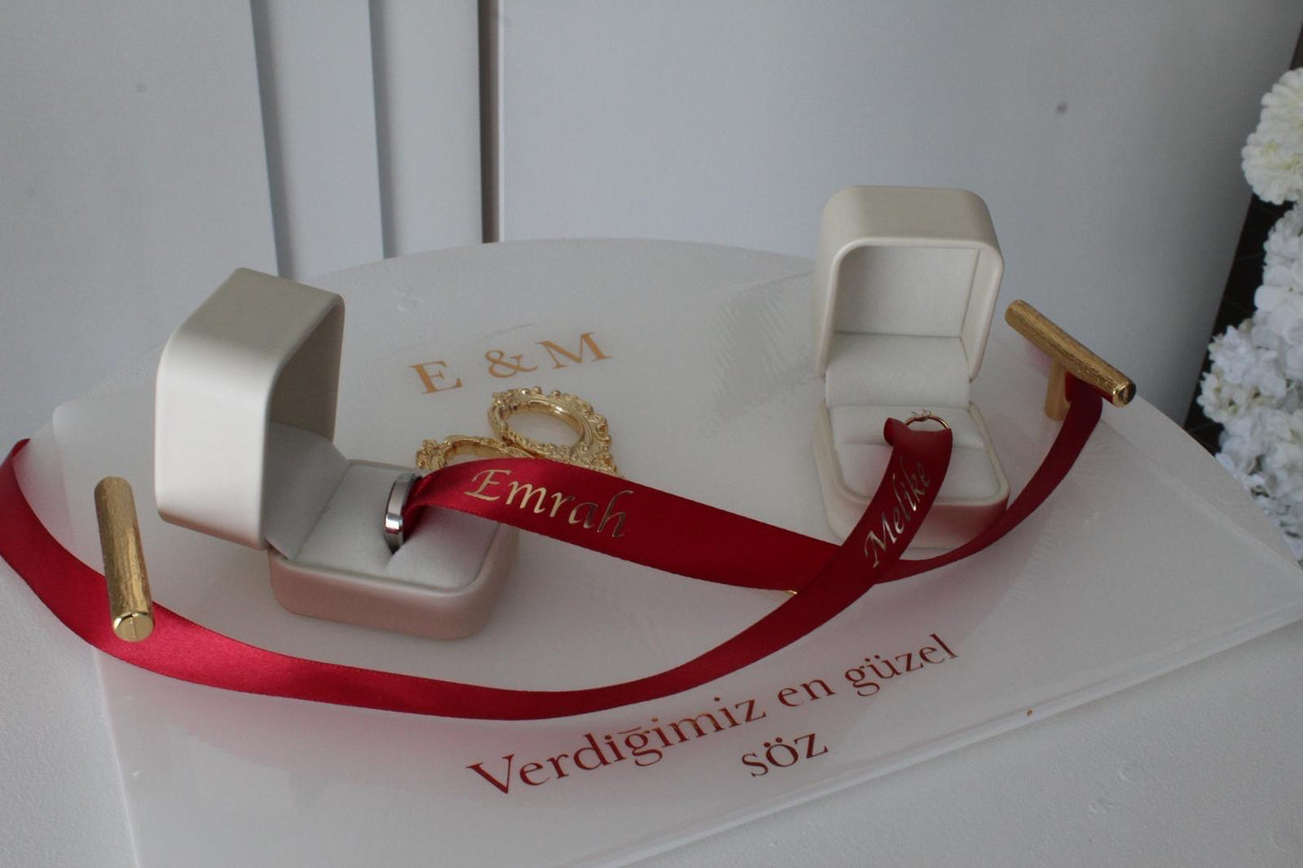 Engagement rectangle set