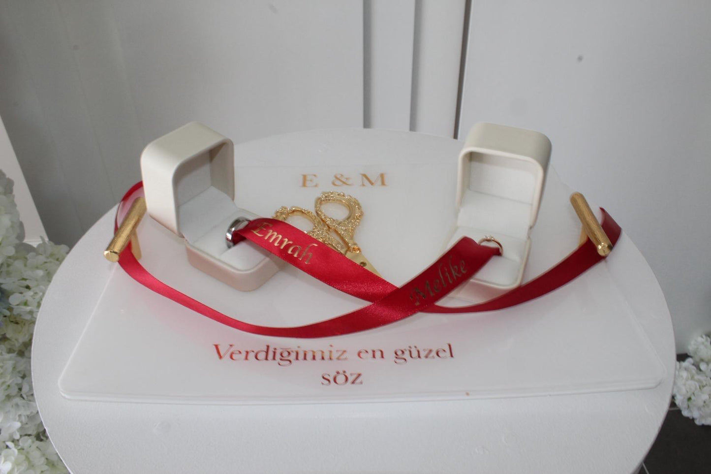 Engagement rectangle set
