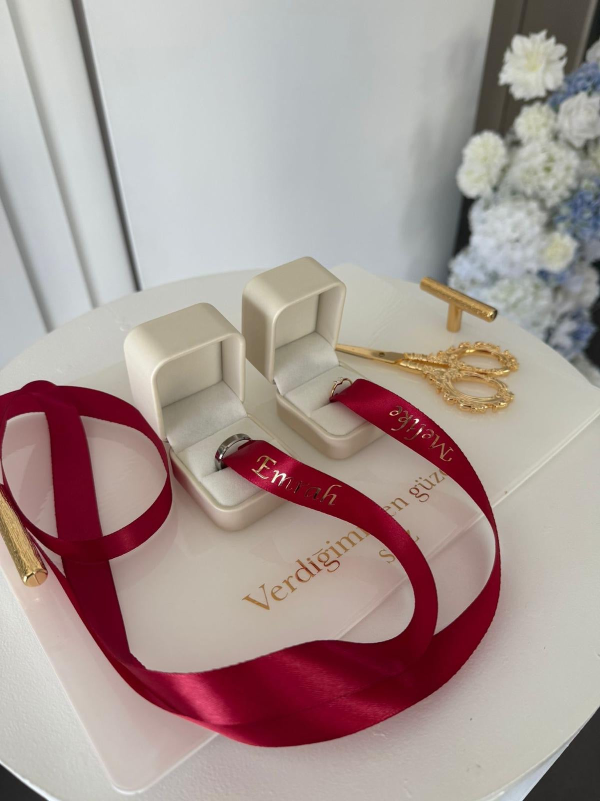 Engagement rectangle set