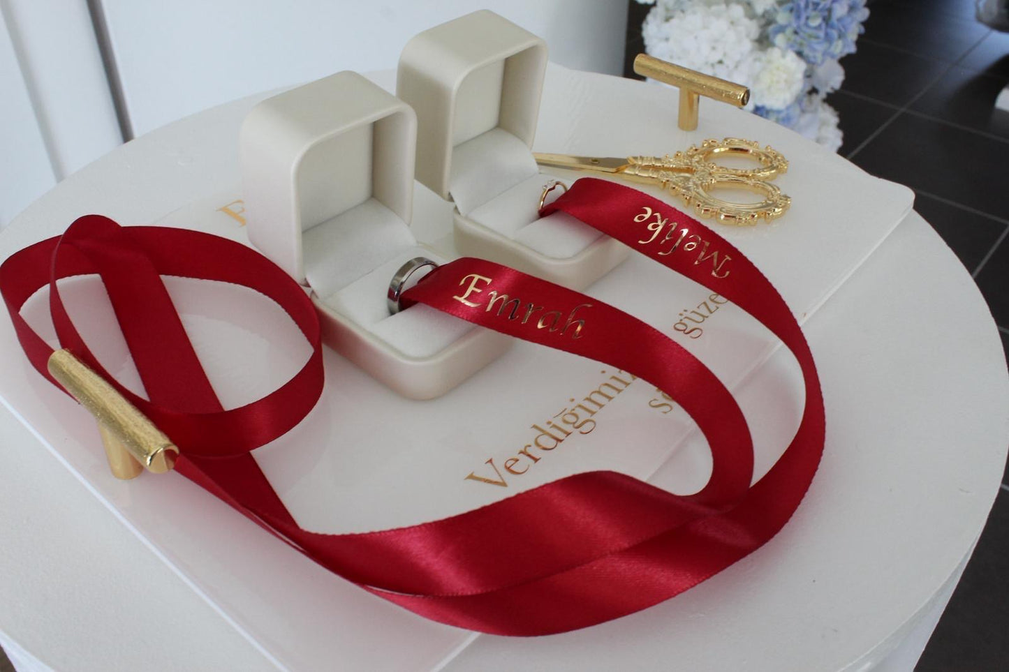 Engagement rectangle set