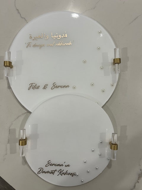 our round engagement set