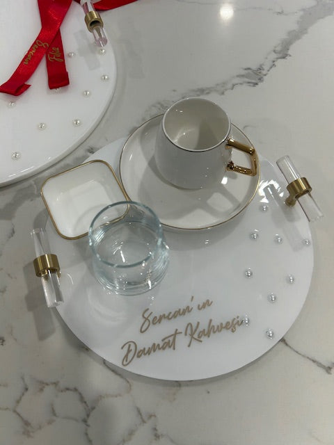 our round engagement set