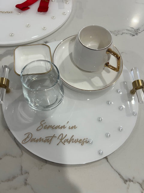 our round engagement set