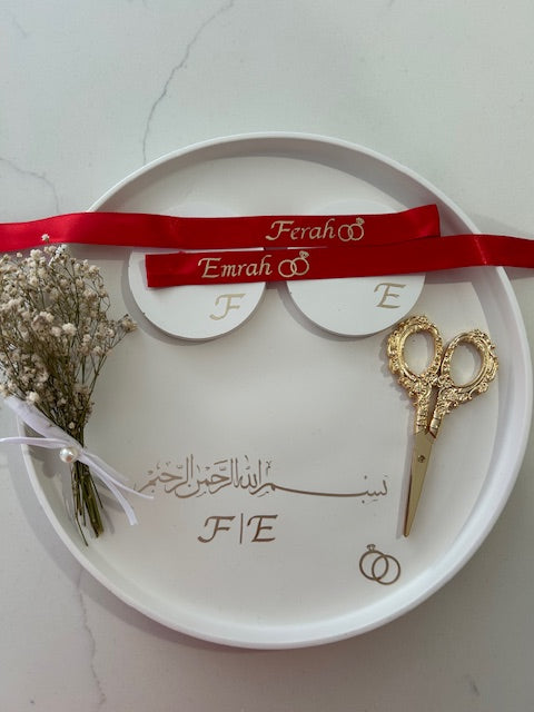 round engagement tray