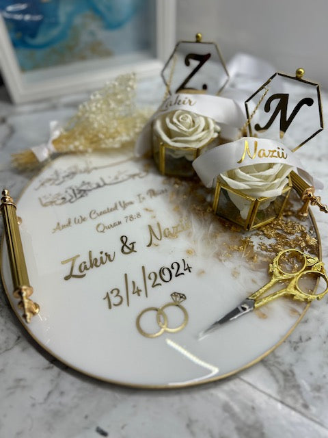 round engagement tray set
