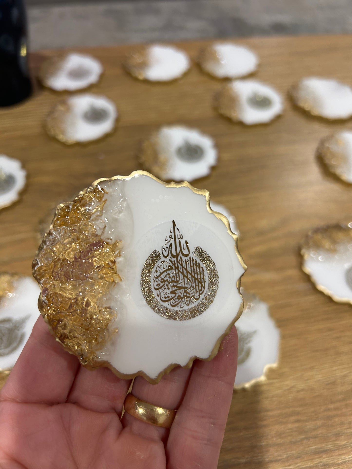 Ayatal kursı magnets