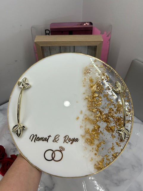 round engagement tray set