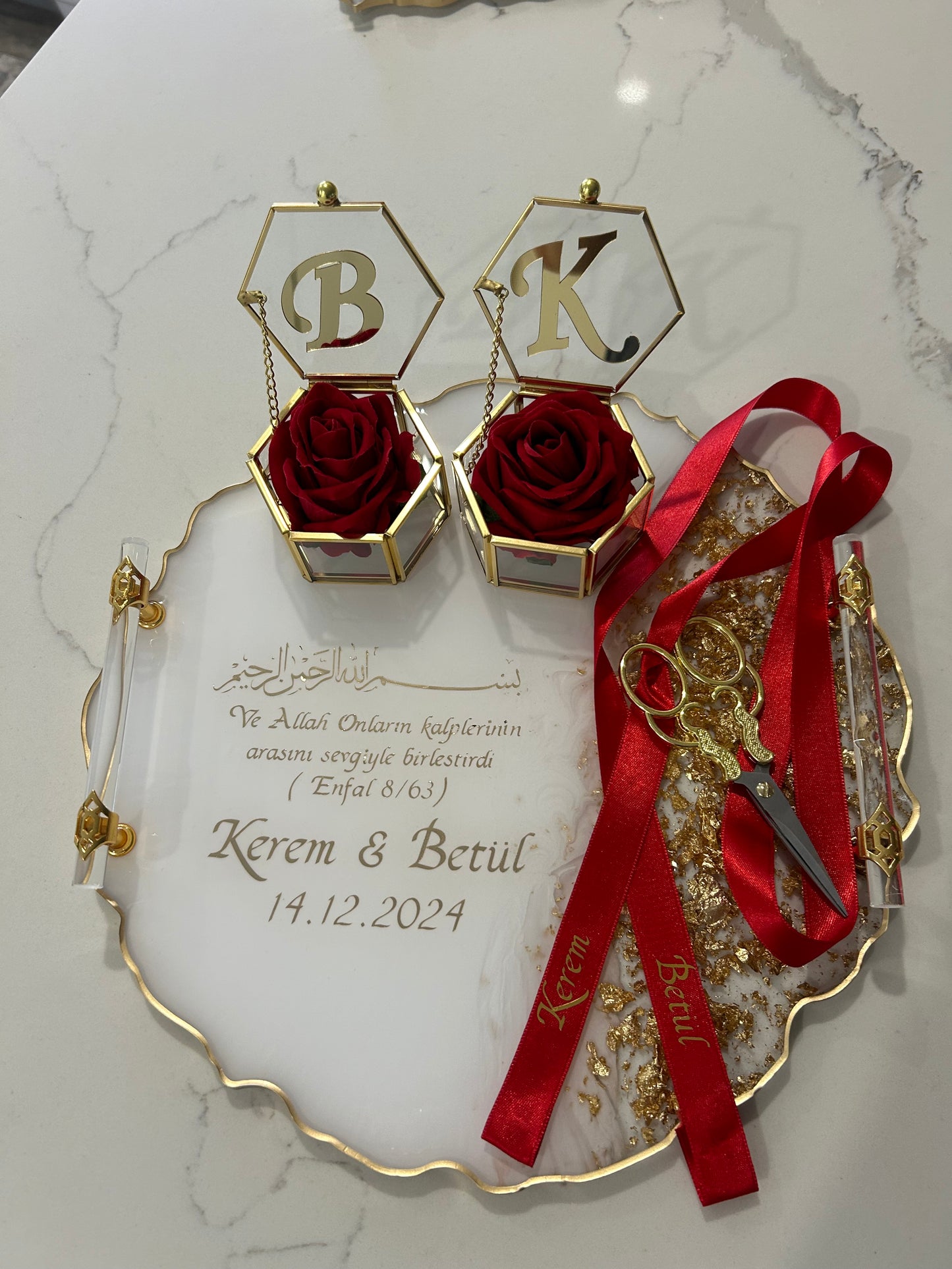 Large engagement tray set