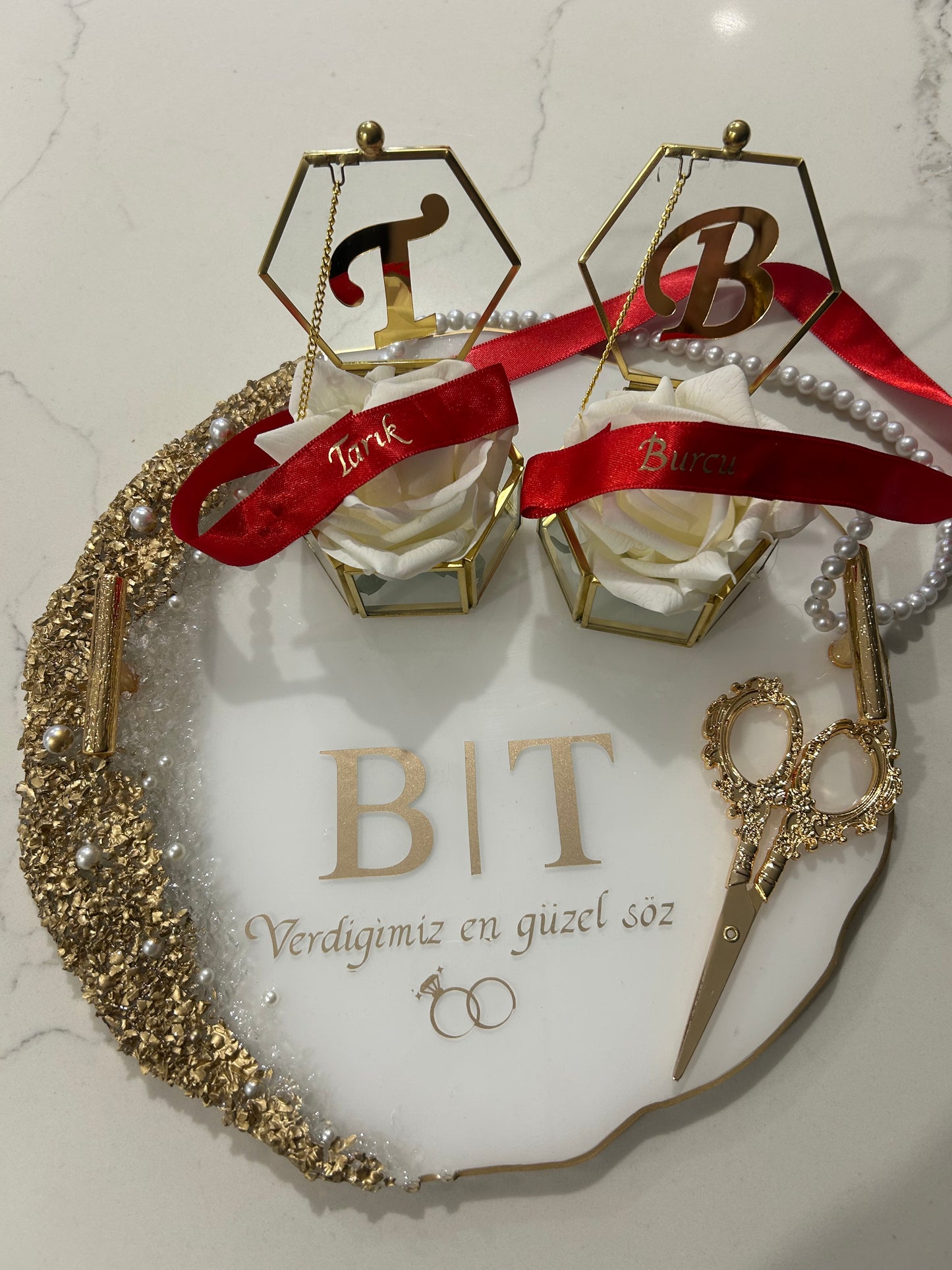 Large pearl and glass resin engagement  tray