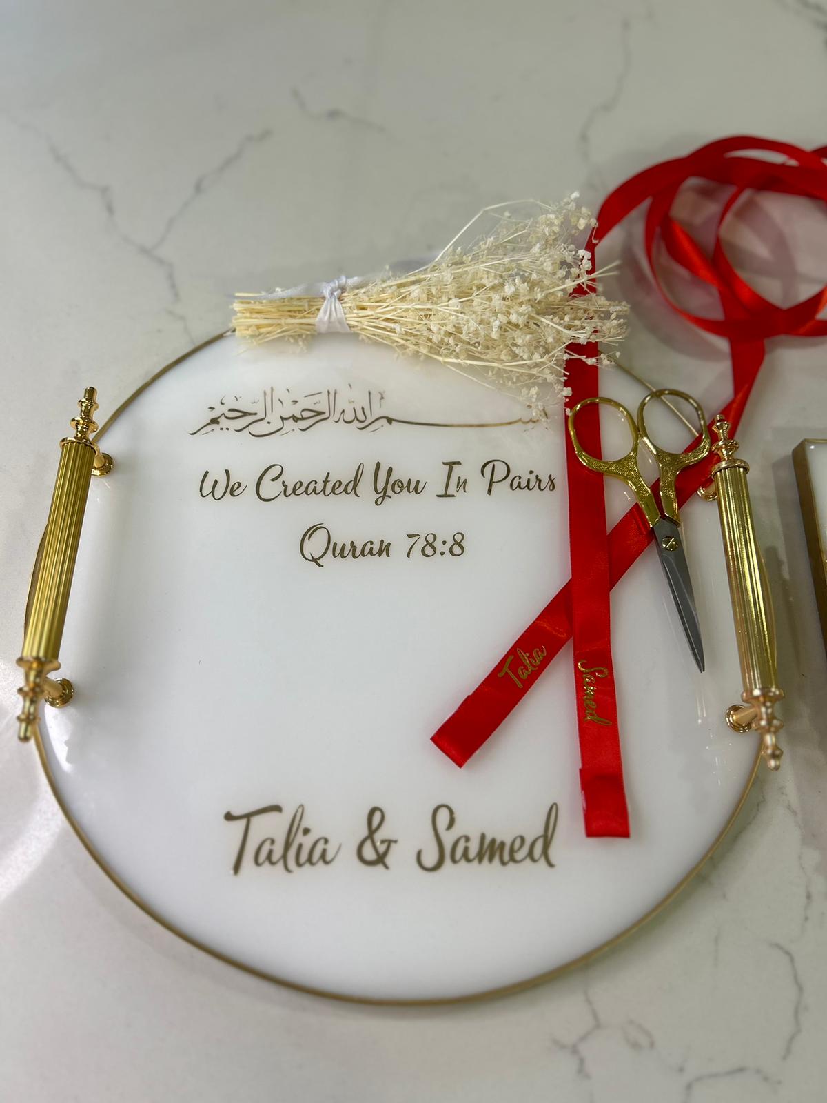 round engagement tray set