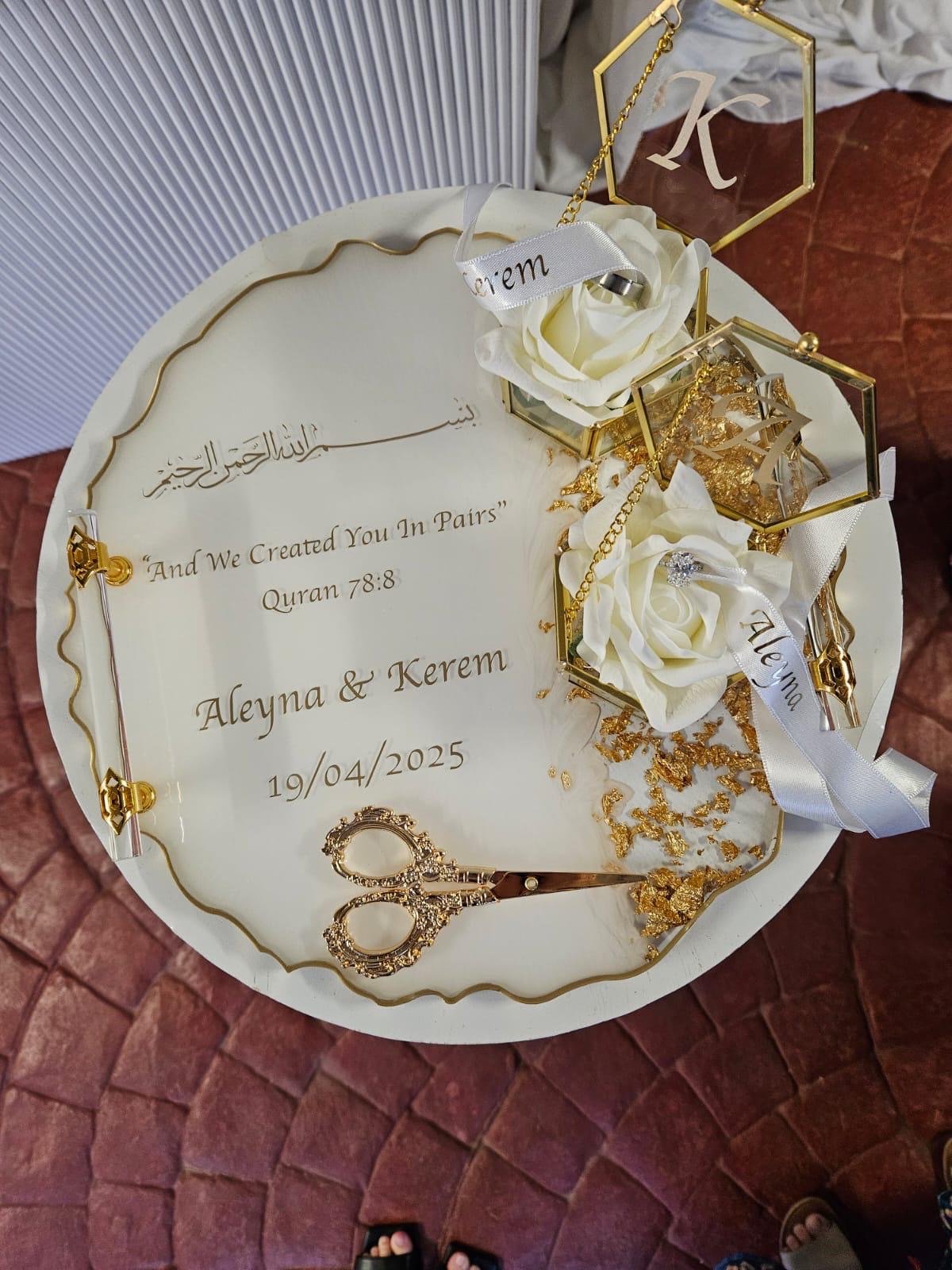 Large engagement tray