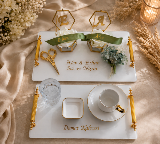 A special engagement set created with love,