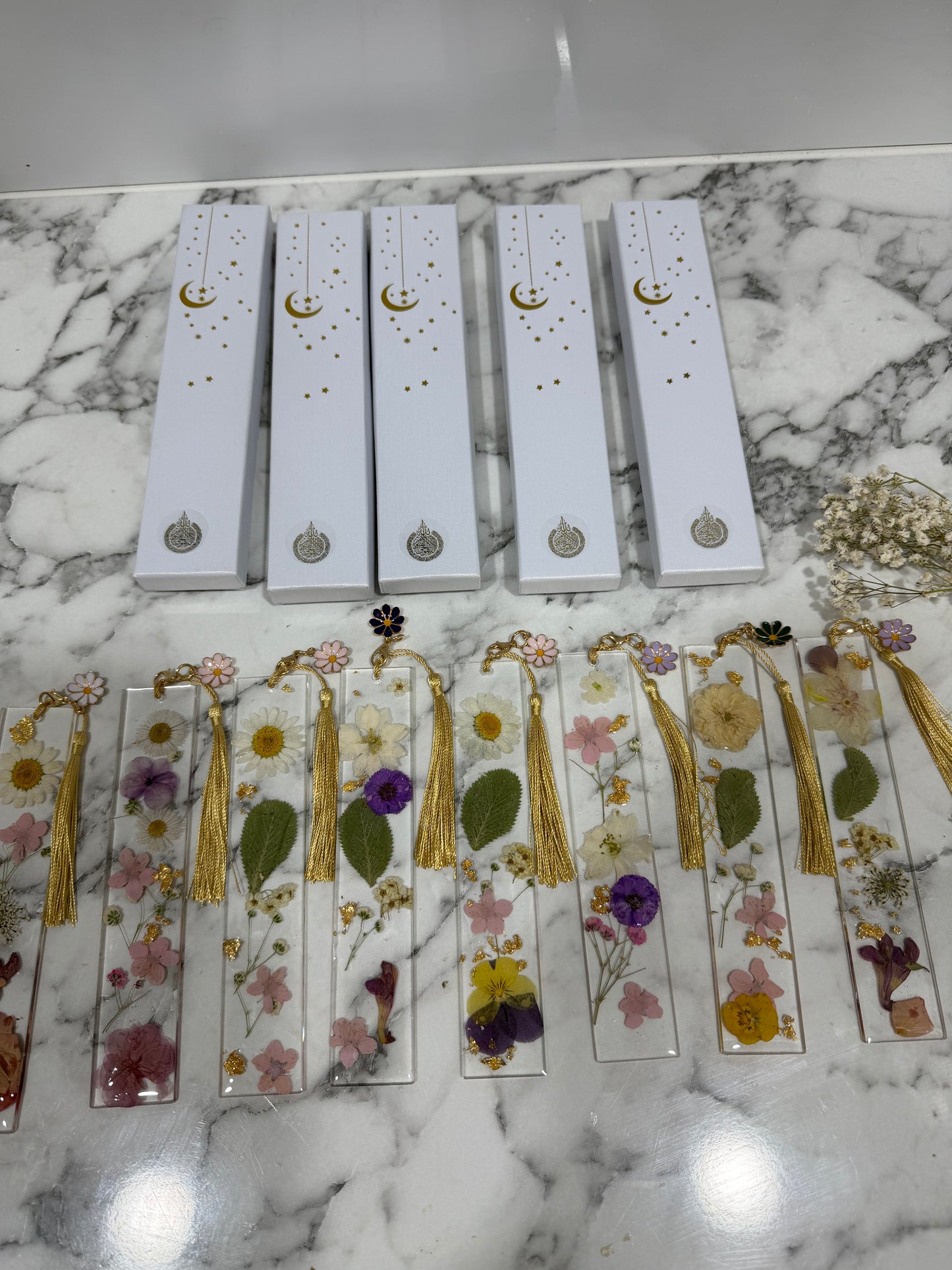 Flower bookmarks