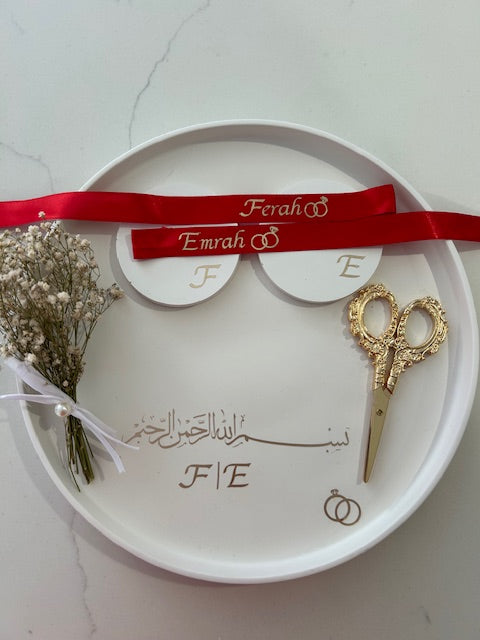 round engagement tray