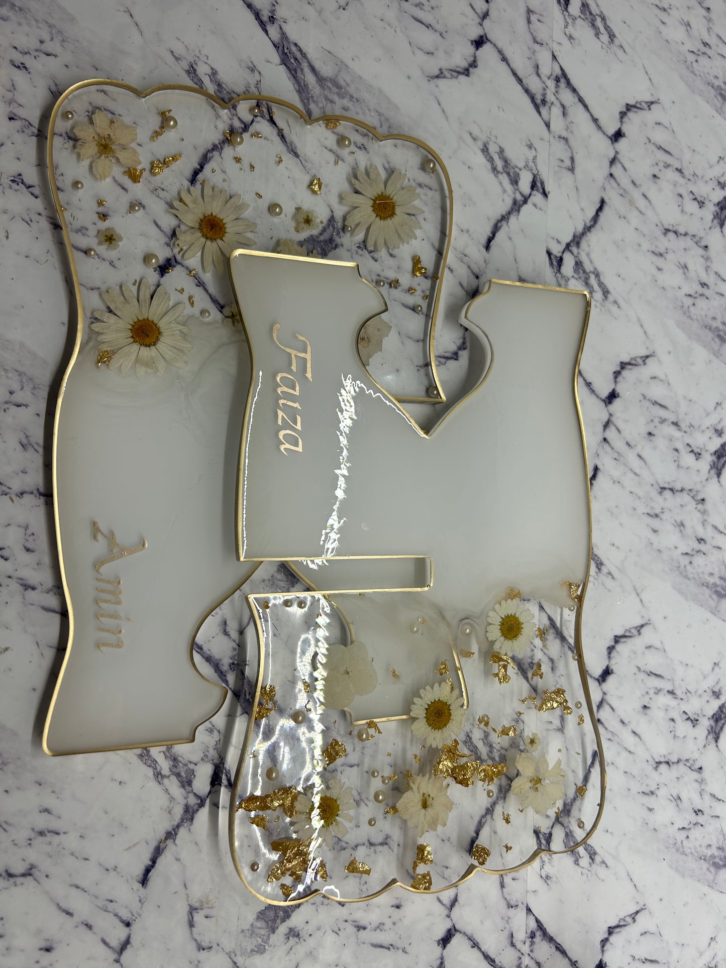 White flower Quran  stand