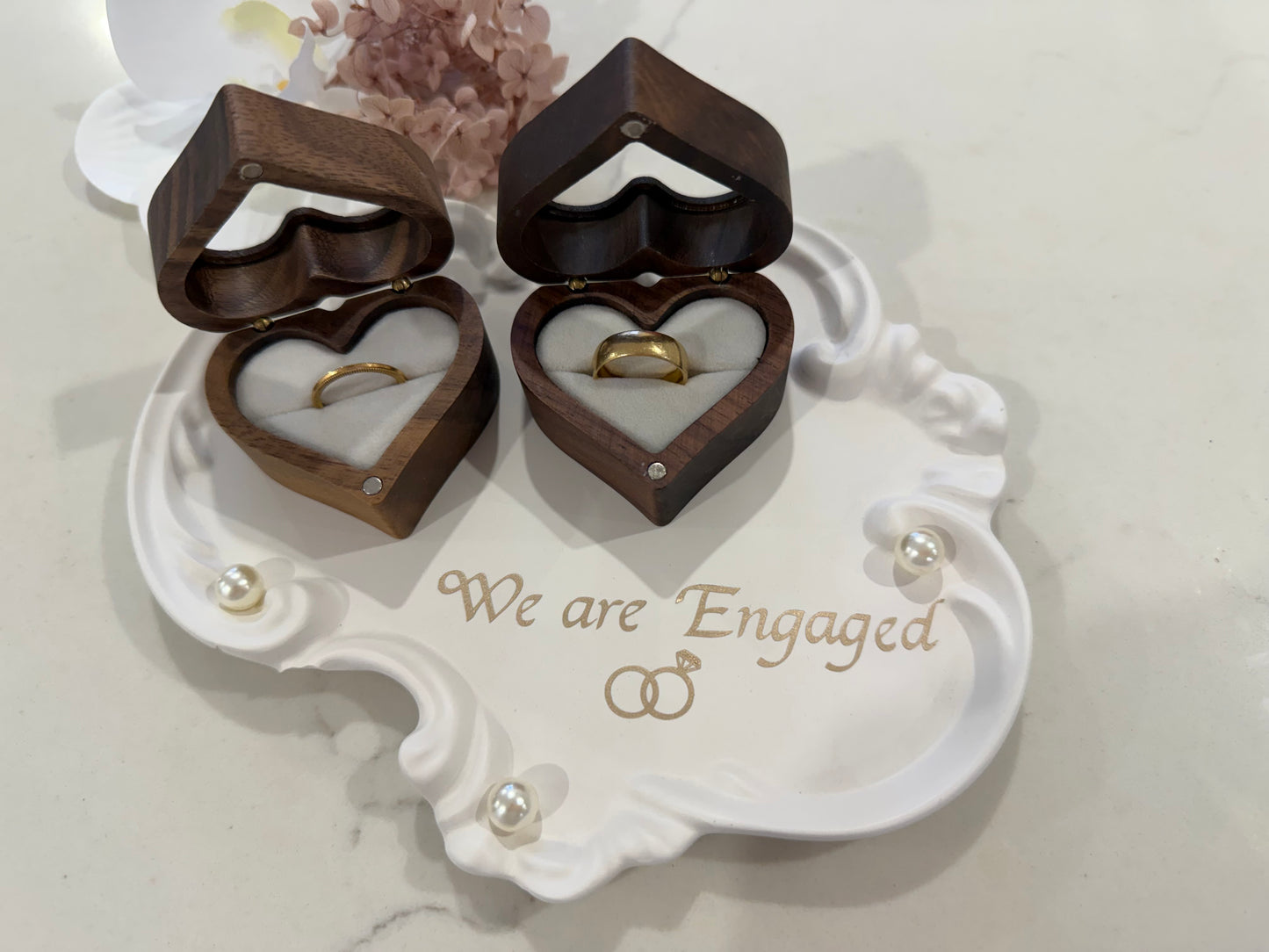Engagement plate