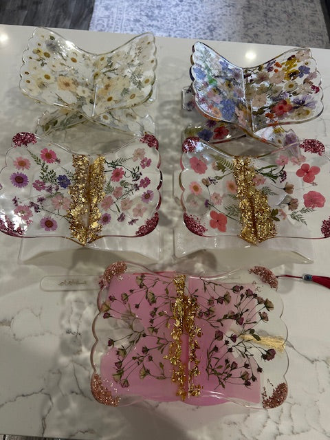 flower quran stands