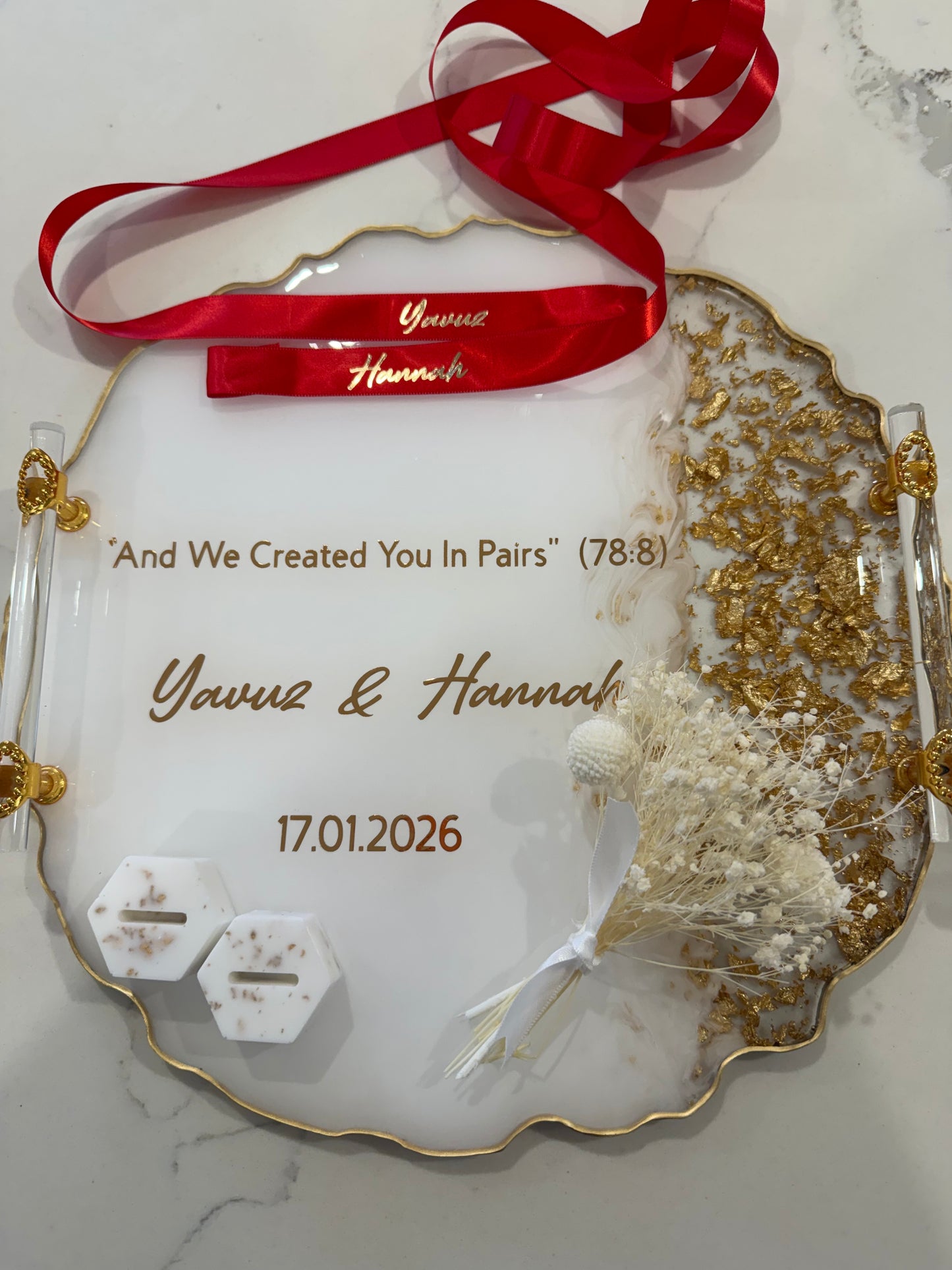 Large engagement tray